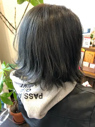 ミディアム カラー 皆巳 達郎のヘアスタイル