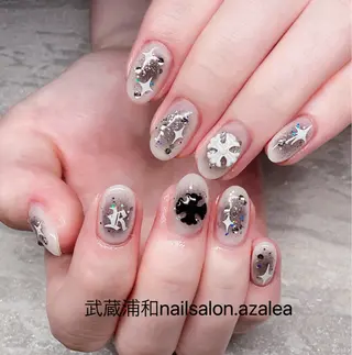 ネイル R inのネイルデザイン