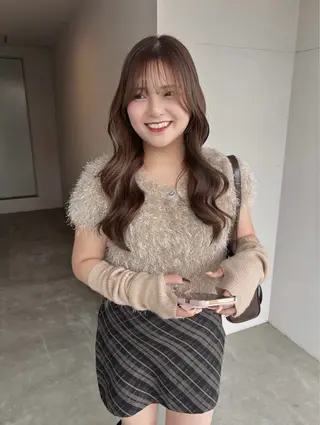 セミロング nanami IROW大名のヘアスタイル