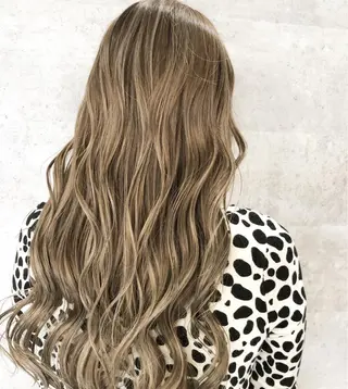 ロング カラー 髪質改善で 憧れの潤艶美髪にのヘアスタイル