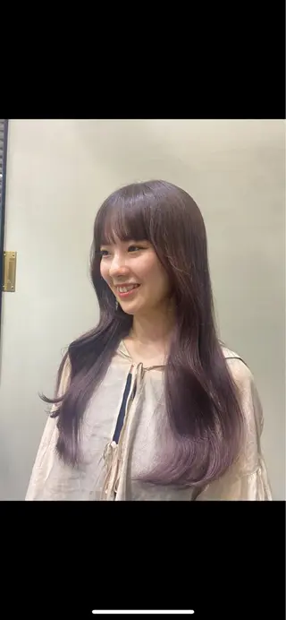 カラー cyan hinaのヘアスタイル