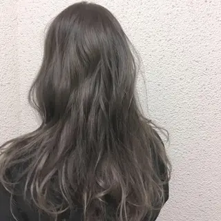 ロング 朝重 康希のヘアスタイル