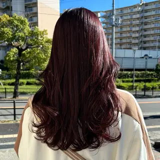 セミロング やまぐち もえかのヘアスタイル