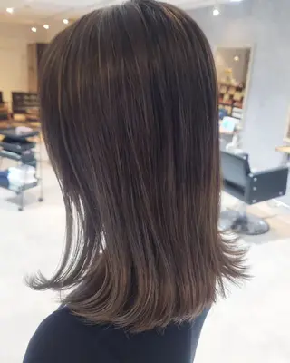 カラー セミロング 鈴木 じゅんやのヘアスタイル