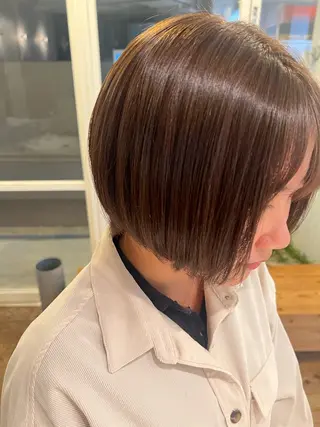 ショート カラー 【YOKE】　西田 乃那のヘアスタイル