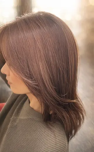 セミロング Tinté ティンテのヘアスタイル