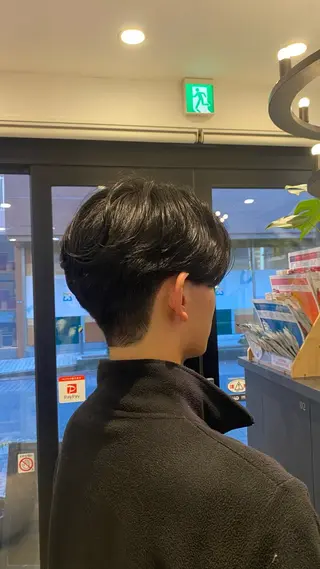 ショート パーマ 柴田 枝利子のヘアスタイル