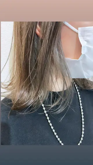 ミディアム カラー レイヤー べージュ 白石研太のヘアスタイル