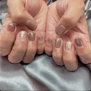 ネイル Hair salon Irie所属・與儀 知佳のネイルデザイン