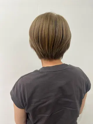 ショート 透明感カラー🫧 ミクのヘアスタイル