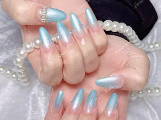 ネイル Queening 🦋のネイルデザイン
