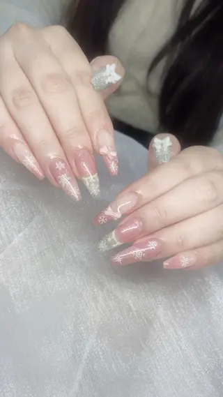 ネイル Rei _Nail 新宿のネイルデザイン
