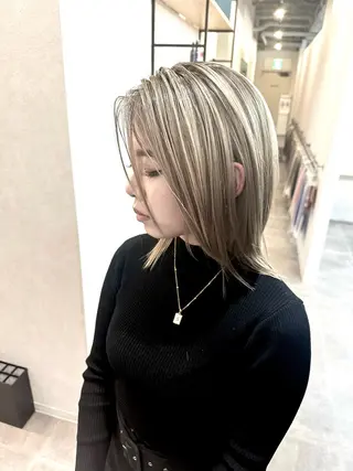 ミディアム カラー シール、 ハネエクステのヘアスタイル