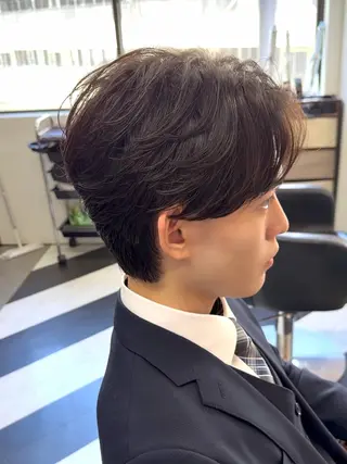 ショート カラー パーマ ヘアアレンジ メンズ 伊藤 陸のヘアスタイル