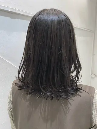 セミロング カラー ✨くびれスタイル✨️ 戸嶋穂乃香のヘアスタイル