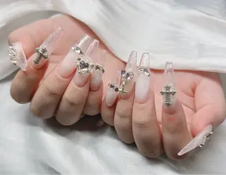 ネイル Lee Nailsのネイルデザイン