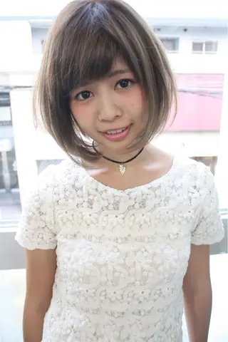 ショート カラー tuuli トゥーリのヘアスタイル