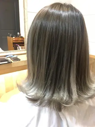 ミディアム 末石 智のヘアスタイル