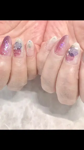 ネイル jewelry & nailecxia のネイルデザイン