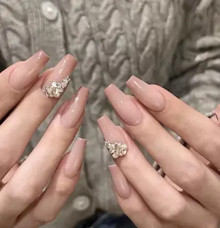 ネイル Pure&Rich Nailのネイルデザイン