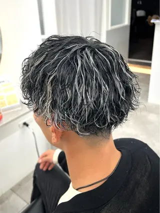 ショート カラー パーマ メンズパーマ特化/髪 質改善艶カラー/椿原のヘアスタイル