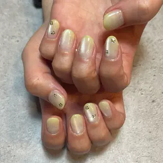 ネイル little_izm 〜リトルイズム〜のネイルデザイン