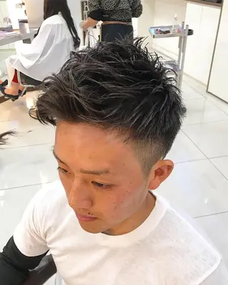 ショート パーマ メンズ 🟦メンズパーマ🟦 横浜駅｜小上馬淳司のヘアスタイル