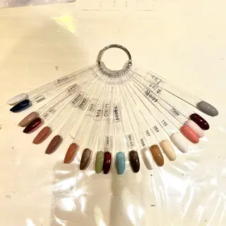 ネイル YUUKI LANDHAKATAのネイルデザイン