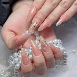 ネイル Maggie Nail🦩のネイルデザイン