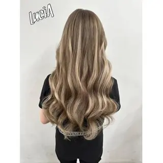 ロング カラー ヘアアレンジ MISAKIエクステ ブリーチ\5900のヘアスタイル