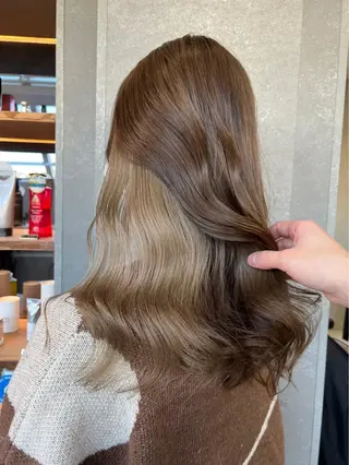 ロング ハイトーン/ 髪質改善/垣尾颯大のヘアスタイル