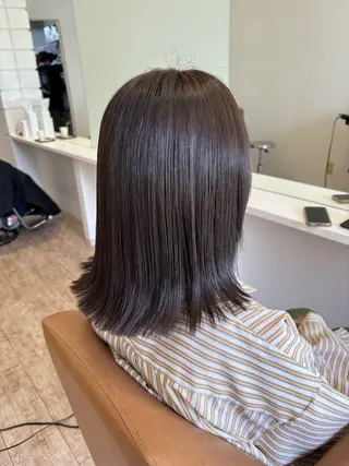 ミディアム un knownのヘアスタイル