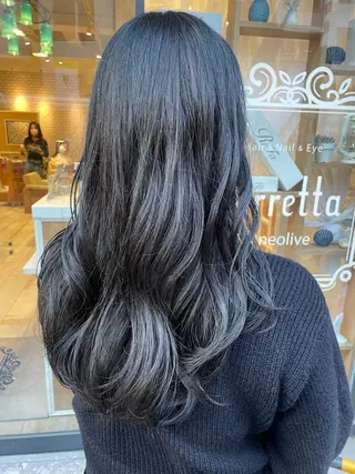 ロング 小柳 夏美のヘアスタイル