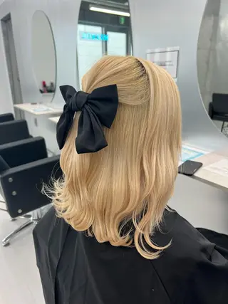 セミロング ヘアアレンジ 大人GAL製造機/カ ラー×エクステゆいとのヘアスタイル