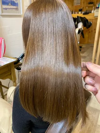 セミロング 髪質改善✨ 角谷　勇のヘアスタイル