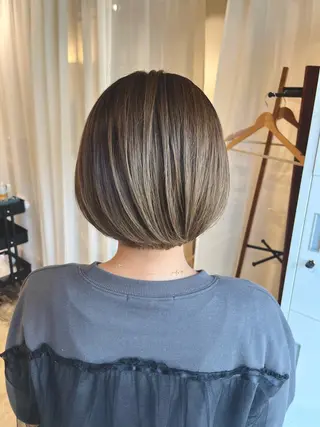 ショート カラー Time is mummyのヘアスタイル