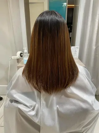 ハッシュカット 暖色カラー/伊藤菜月のヘアスタイル