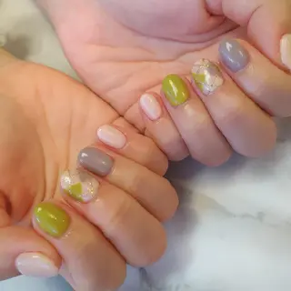 ネイル ジェヌインネイル 河内のネイルデザイン