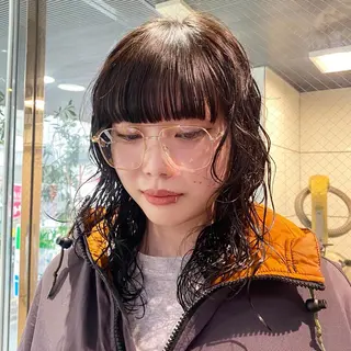ミディアム パーマ 髪質改善 ネイル コトミ🐸のヘアスタイル