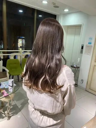 ロング カラー ヘアアレンジ 透明感カラー 古山 結季🌙🖤のヘアスタイル