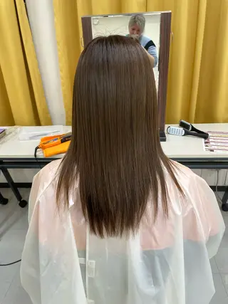 セミロング 川上 彩華のネイルデザイン