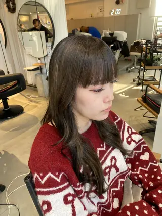 ロング カラー APREKO 葵のヘアスタイル