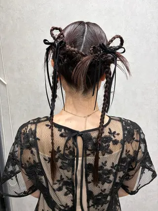 ロング maya レイヤーカットのヘアスタイル