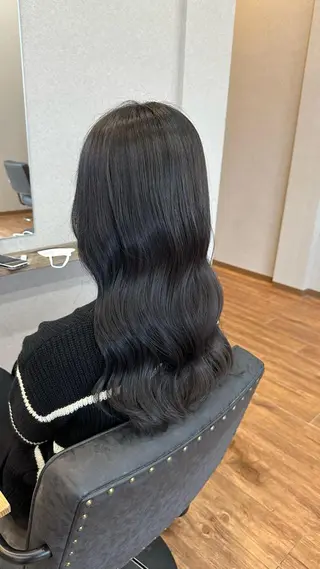 ロング カラー 鵜飼 真伍のヘアスタイル