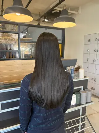 ロング スナコザワ レナのヘアスタイル