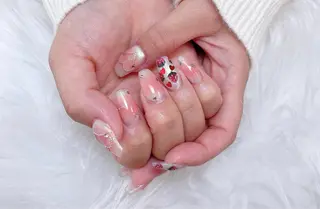 ネイル B·U Nail大宮 長さだし専門店のネイルデザイン