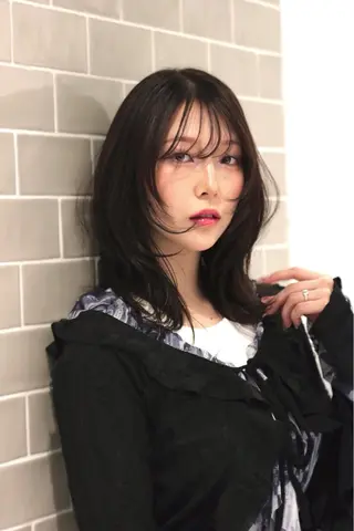 ミディアム カラー ヘアアレンジ salowin新宿三丁目店所属・🖤小顔ボブ/ウルフ レイヤー🖤山本諒のヘアスタイル