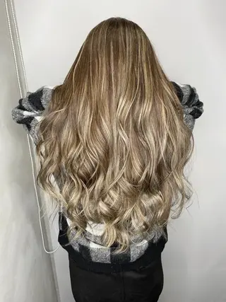 ロング カラー ヘアアレンジ Belle hair Design青野大貴のヘアスタイル