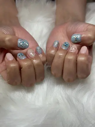 ミディアム She Nail studio原宿店所属・akari原宿 プライベートサロンのネイルデザイン