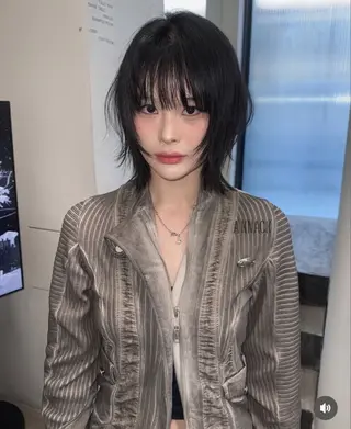 ミディアム MIHO/CUTの specialistのヘアスタイル